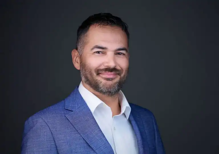 Top 10 Ways Business Headshots Improve Your Personal Brand