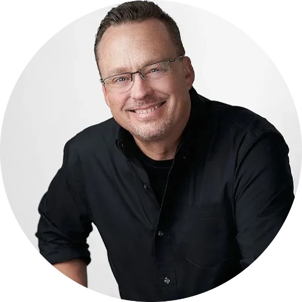 How To Choose A Headshot Style That Fits Your Industry 31 image